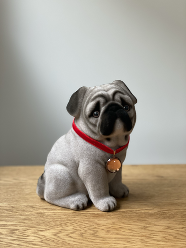 ふわふわワンちゃん貯金箱 | パグ